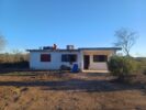 ALOJA - Vende casa 2 dormitorios, 2 hectáreas de terreno. San Marcos Sierras
